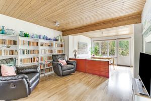 Photo 5- click for photo gallery